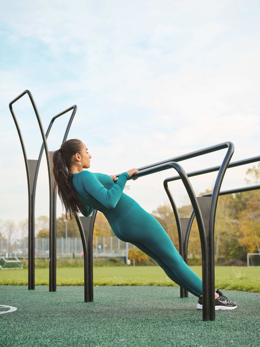 Design ideas for architects: Outdoor gyms in urban surroundings with sculptural and durable outdoor gym equipment