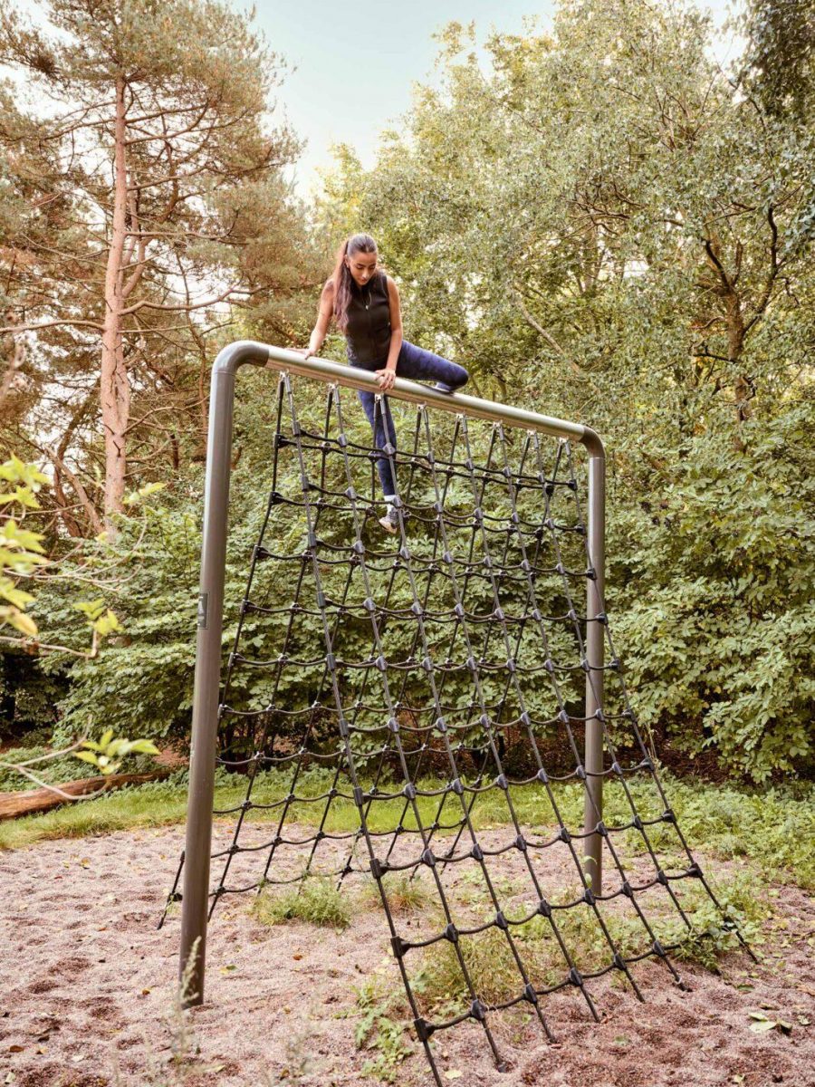 A-Frame Cargo Net - Outdoor military obstacle net to climb over